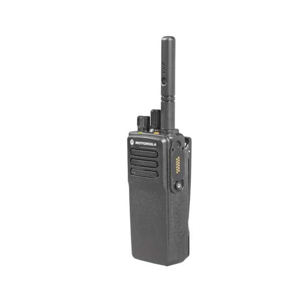 Handfunkgerät Motorola DP4400 UHF Schräg Rechts