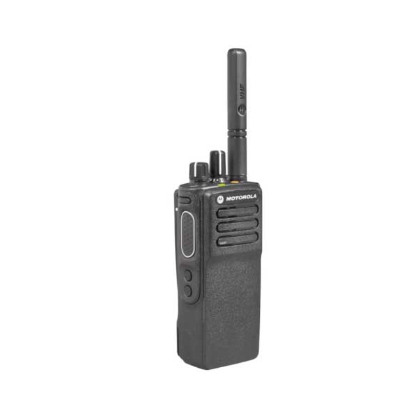 Handfunkgerät Motorola DP4400 UHF Schräg