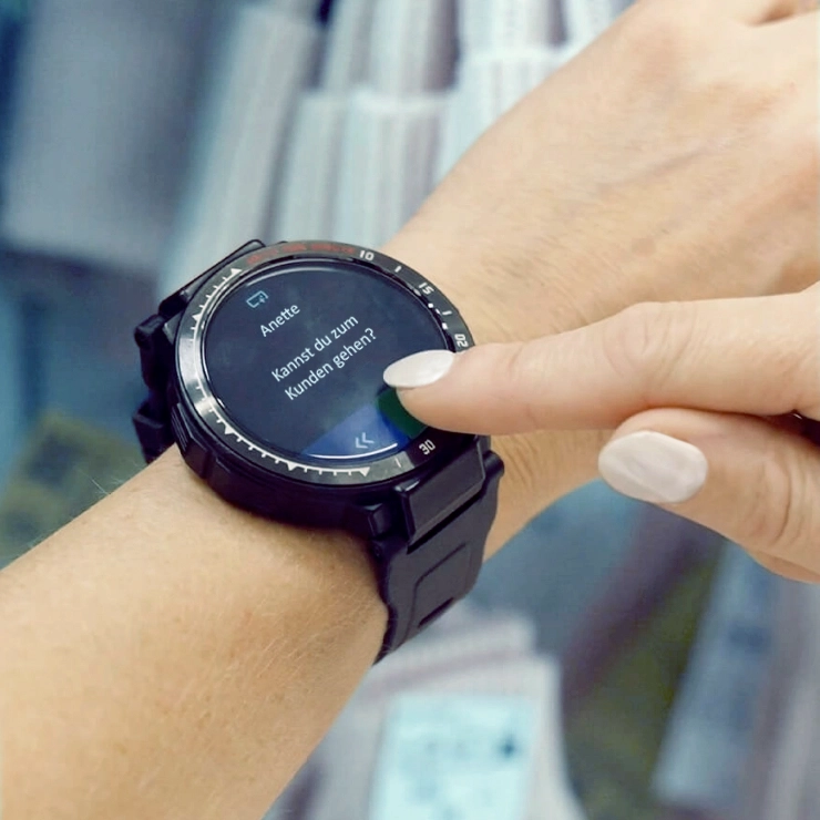 CWatch Teamkommunikation Uhr Mitarbeitende Verbinden Einzelhandel
